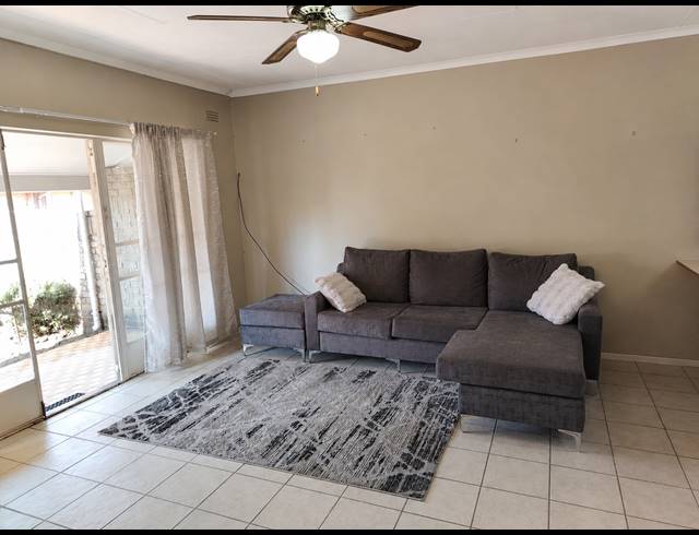 2 BEDROOM TOWNHOUSE FOR SALE IN RUSTENBURG CENTRAL